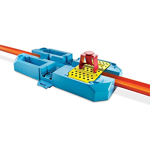 Wholesale Track Builder Unlimited Stunt Crash Box Playset With 18 Building Components In Storage Box With Lid & One 1:64 Scale Hot Wheels Car Awesome Gift For Kids 6 To 12 Years Old - Track and Vehicle Play Edition