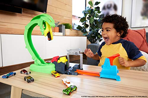 Deals Toxic Snake Strike Challenge Play Set With Slime For Kids 5 Years Old & Up Includes One 1:64 Scale Hot Wheels Vehicle Connects To Other Sets Single Or Multicar Play - Track and Vehicle Play Edition